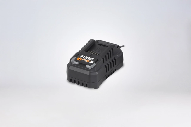 Fuse punjač 18V 2.4A 