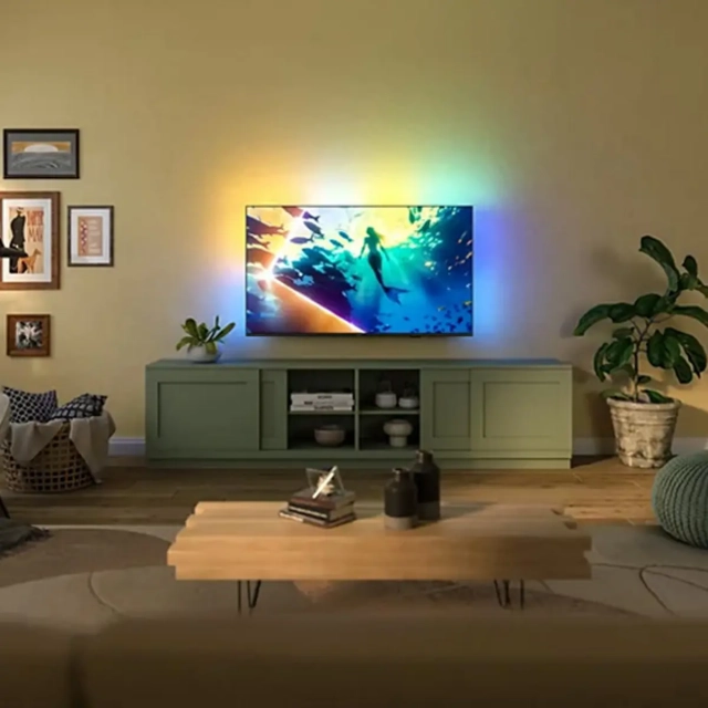 Televizor Philips 43PUS8010/10 Smart, LED, 4K UHD, 43"(109cm), DVB-T/T2/T2-HD/C/S/S2 second image